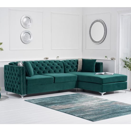 Maxo Velvet Right Facing Corner Chaise Sofa In Green